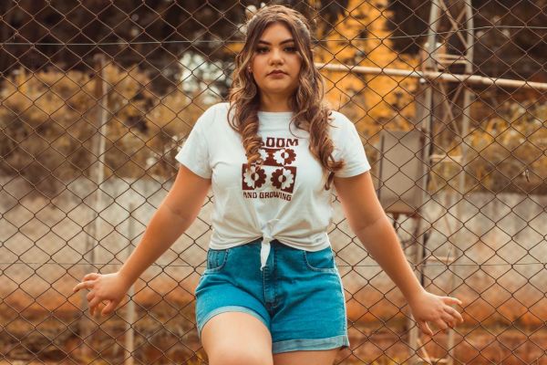 T-shirt pour femme : choisir un modèle confortable et tendance